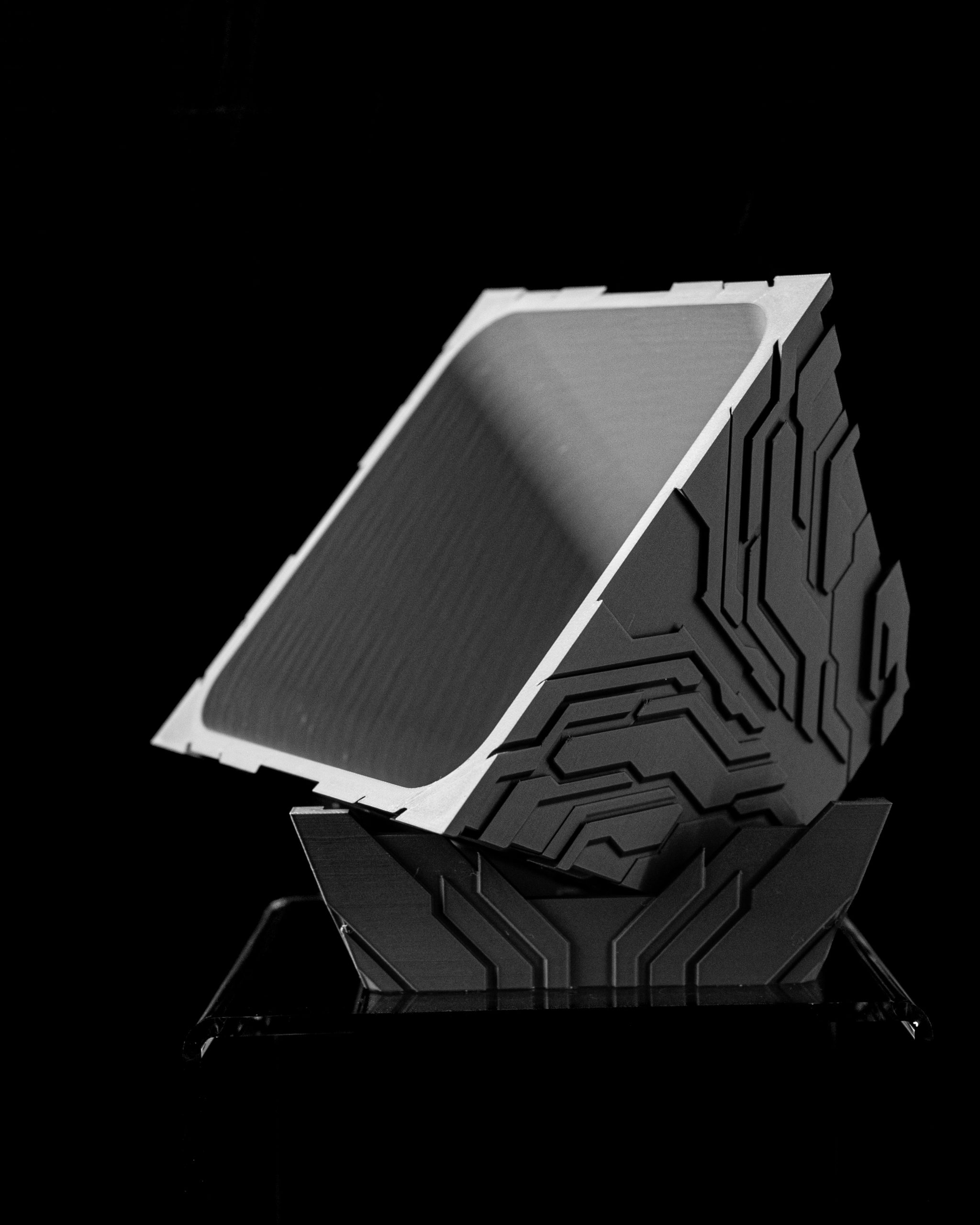 Uplink Planter Pot - Image 3