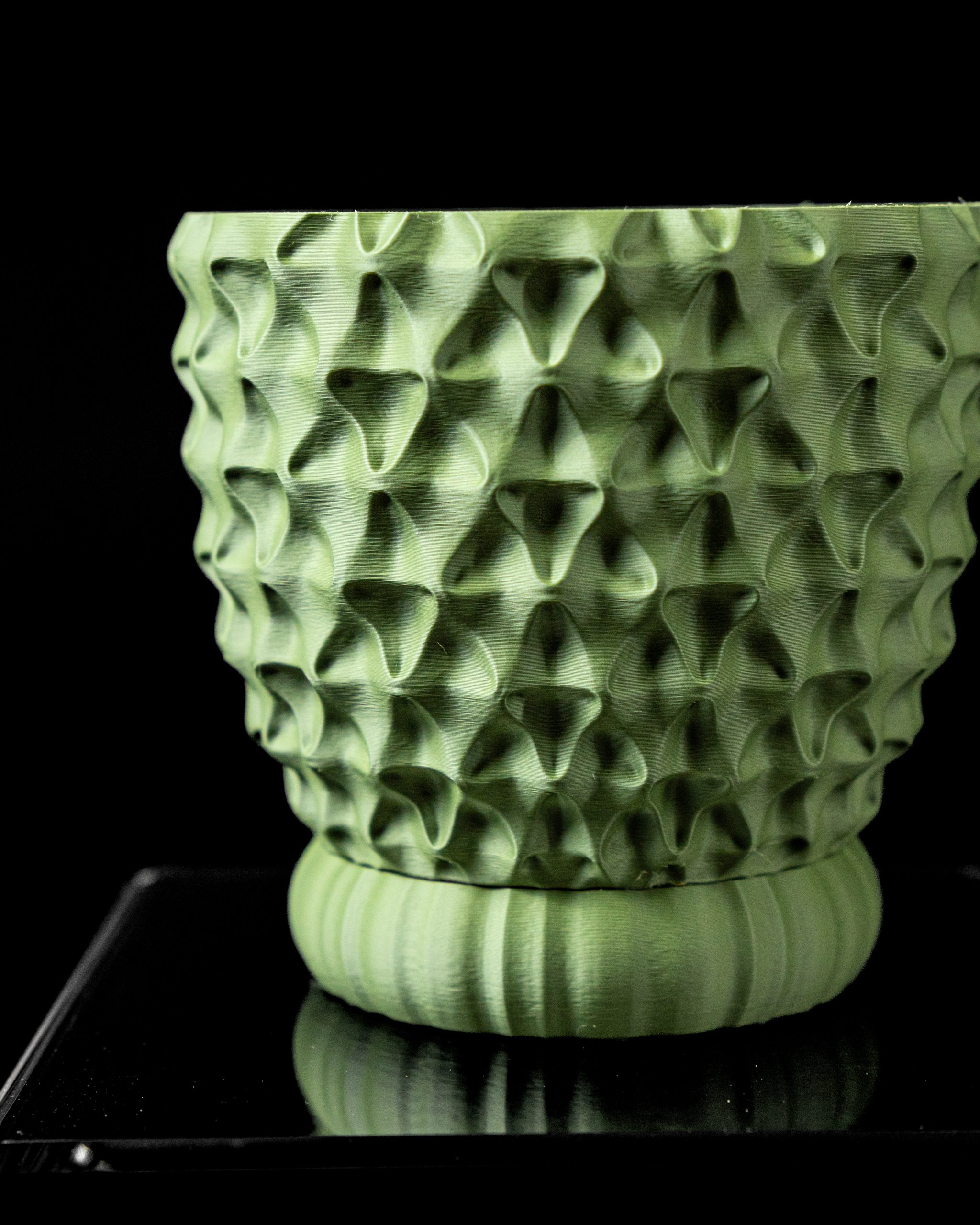 Tri-Wave Planter Pot - Image 4