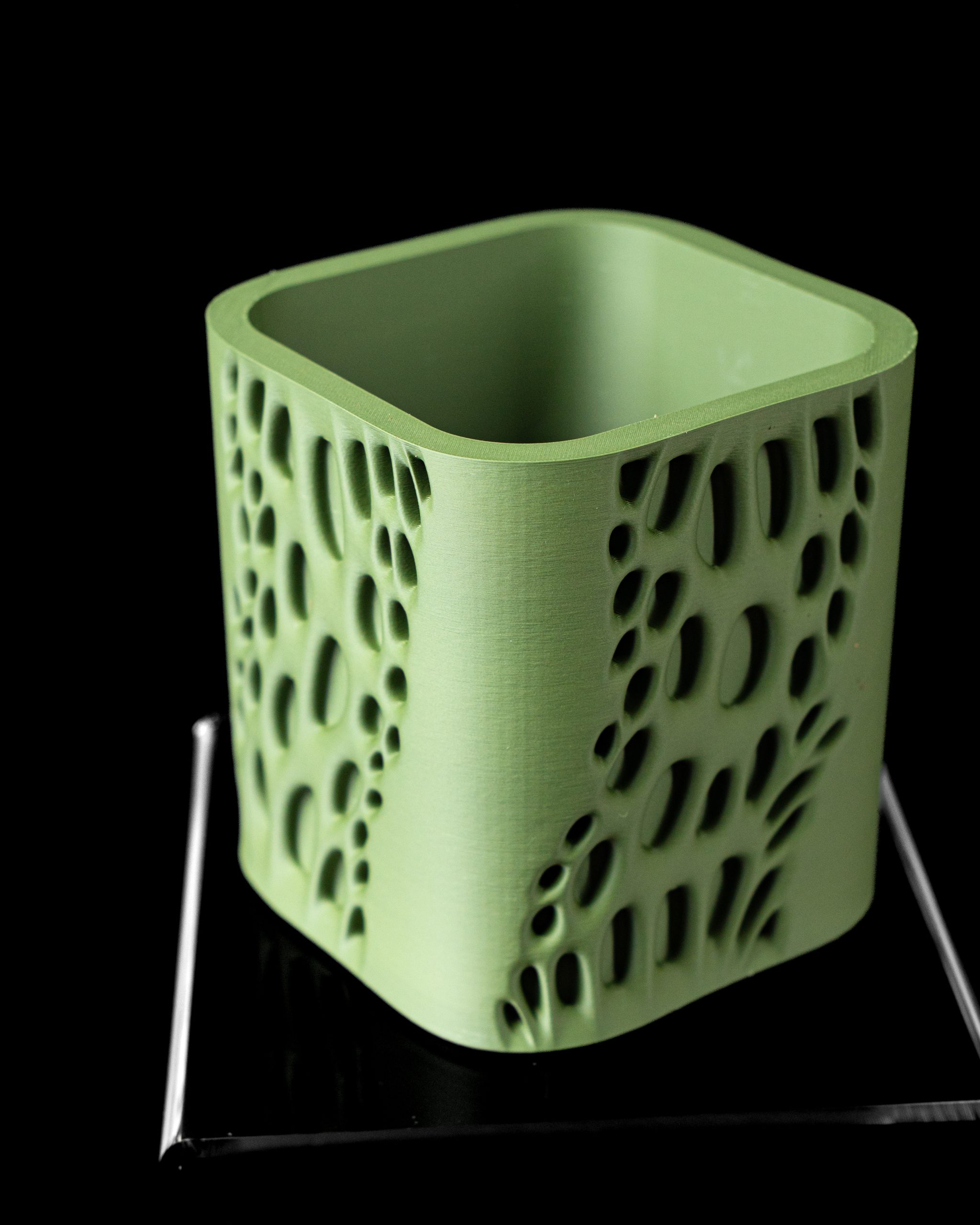 Vapor Planter Pot - Image 5