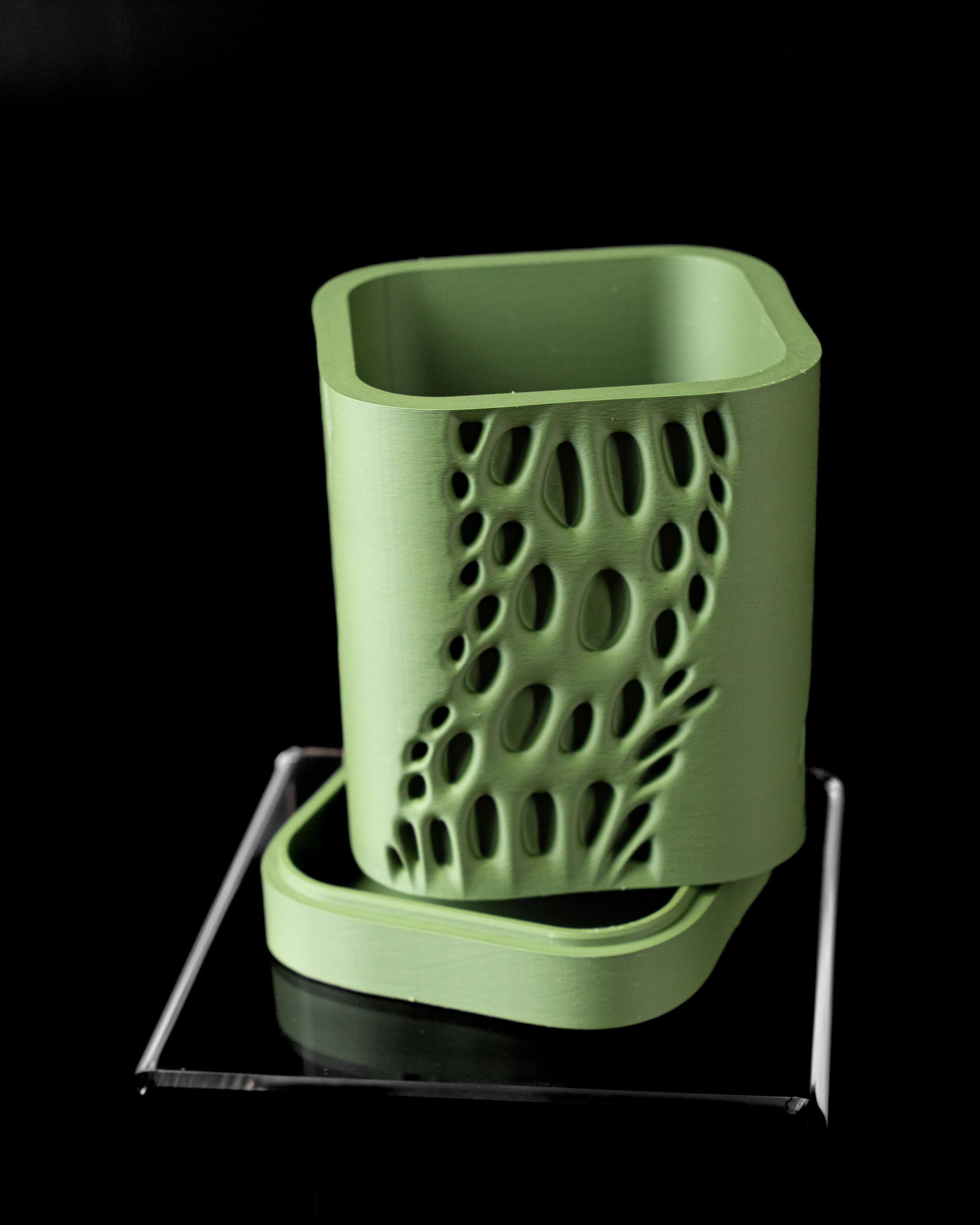 Vapor Planter Pot - Image 3