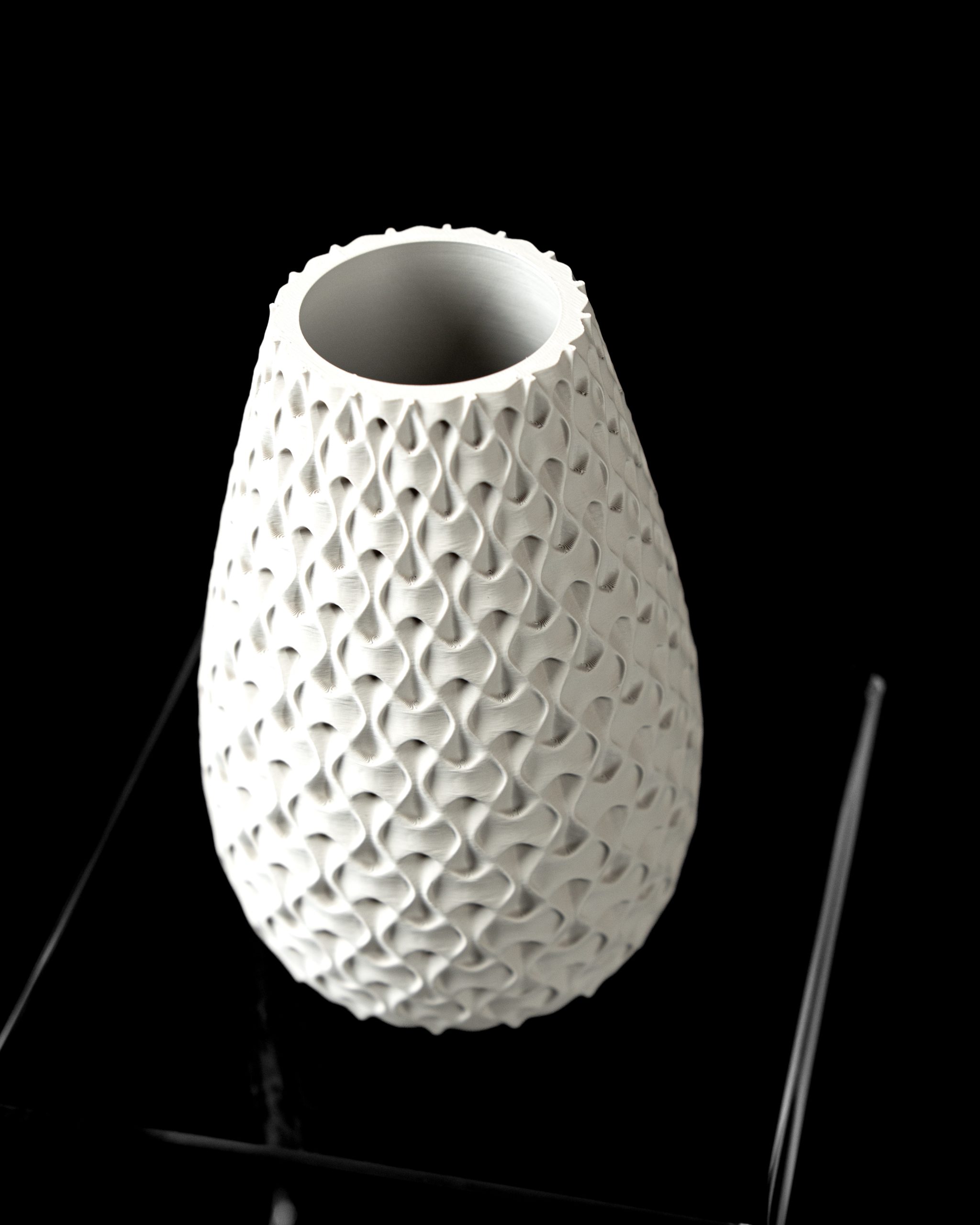 Inter Flower Vase - Image 4