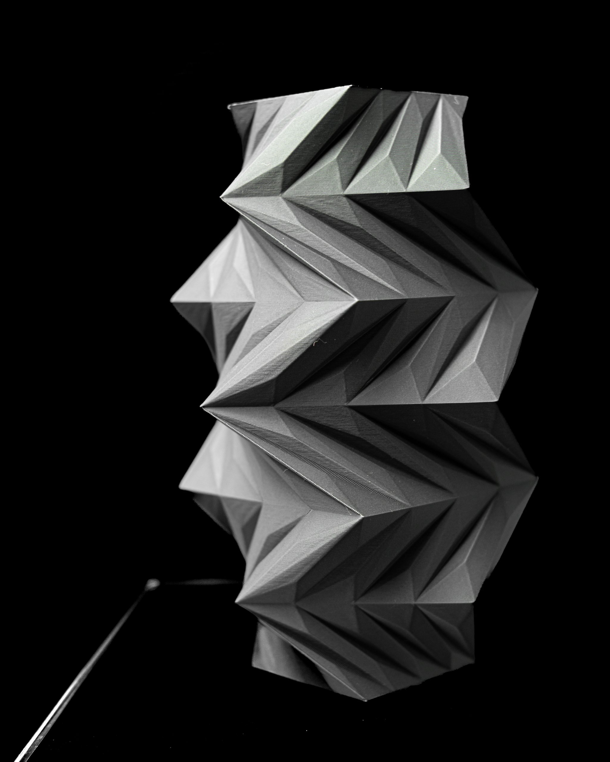 Twist Flower Vase - Image 5